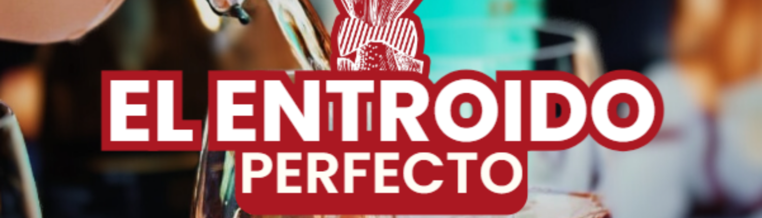 ¿Te gustaría descubrir la manera ideal de disfrutar de nuestro #Entroido al máximo? ¡Estamos aquí para compartirla contigo! Te contamos todos los secretos para servir nuestro Vermouth con todo su esplendor: Botella Fría: Para disfrutar al máximo de nuestro Entroido, recomendamos enfriar el vermouth previamente en la nevera. Copa Fría: Coloca 1-2 cubitos de hielo en tu copa de vino. La forma de la copa te permitirá girarla con gracia para airear el vermouth y permitir que se liberen los aromas a hierbas atlánticas y la esencia del Albariño Valmiñor. Nada de Cítricos: Evita decorar la copa con rodajas de limón o naranja, ya que podrían enmascarar los sutiles aromas del Vermouth. Si deseas añadir un toque decorativo, opta por uvas blancas o tintas. Así, realzarás la presentación sin afectar los aromas del Vermouth Entroido. ¿Qué estás esperando para probarlo? ¡Y si lo pruebas, comparte tus imágenes en redes sociales con el hashtag #VermuEntroido! Queremos ver cómo lo disfrutas. #VermouthEntroido #TradiciónEnológica #Bodega #AdegasValmiñor #AdegasValminor #VinoRíasBaixas #Albariño #GaliciaWines #GastronomíaGallega #WineCulture #SaborGallego #DORiasBaixas #Enoturismo #RíasBaixasVineyards #WinePassion #RíasBaixasGourmet #ORosal #Pontevedra #Galicia #RiasBaixas #Vino #AdegasValminor #Davila #doriasbaixas #denominaciondeorigen #orosal